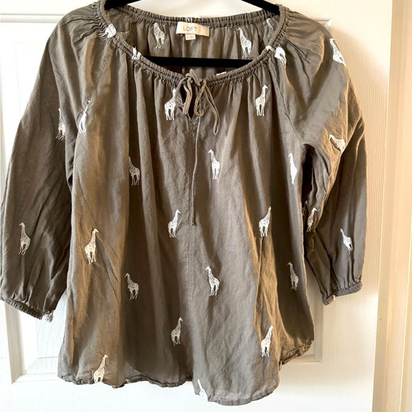 Loft BoHo, top, S, taupe with white giraffes, three-quarter sleeves, N WOT - Picture 1 of 7